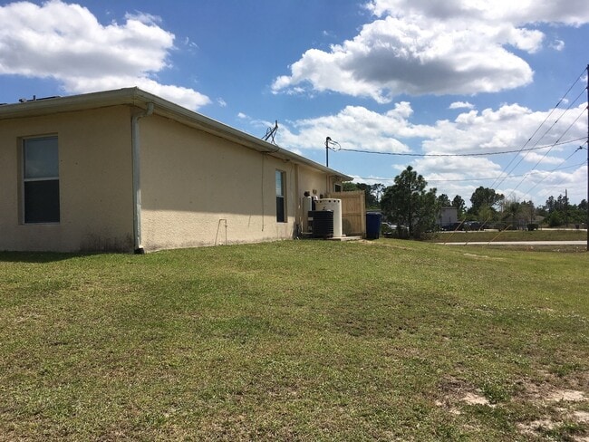 Photo - 4400-4402 Douglas Ln Unit 4400 Douglas Ln