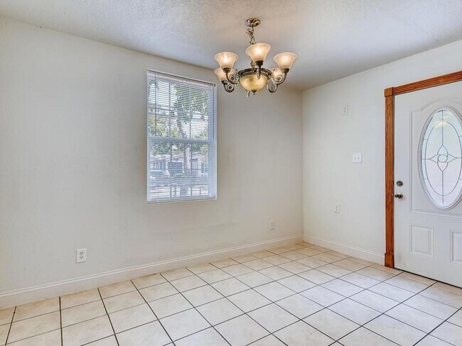 Photo - 6203 Felix Ave