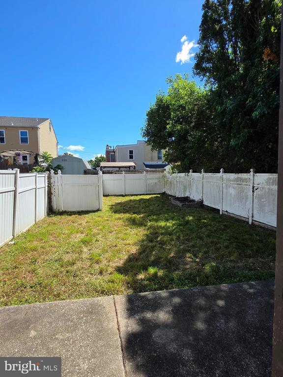 Photo - 211 7th Ave