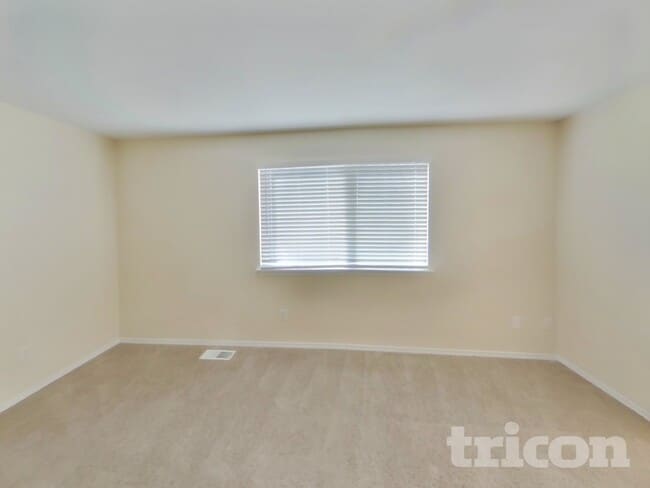 Photo - 3619 Silver Maple Ct SE