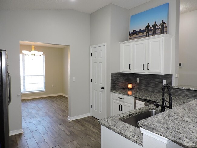 Photo - 2541 Gulf Breeze Ave