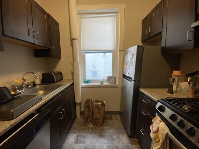 Photo - 166 Kelton St