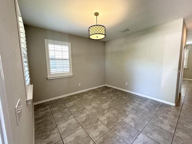 Photo - Charming 3-Bed Oasis with 2.5 Baths in Beautiful Bexley!