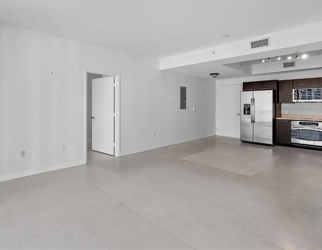 Photo - 90 SW 3rd St Unit 3202