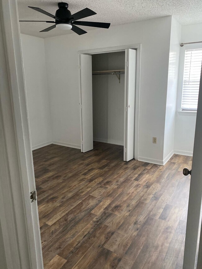 Photo - 1413 Central Ave