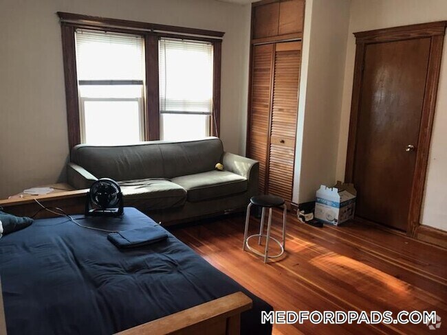 Building Photo - 45 Bowdoin St Rental