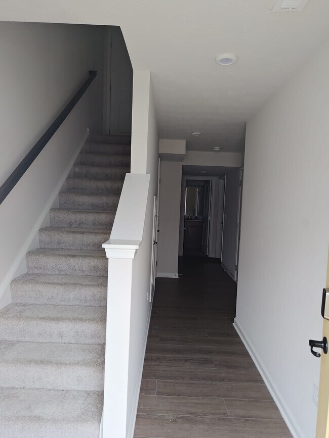Photo - 1048 Steamboat Dr