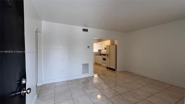 Photo - 3701 NW 24th Ave Unit 4