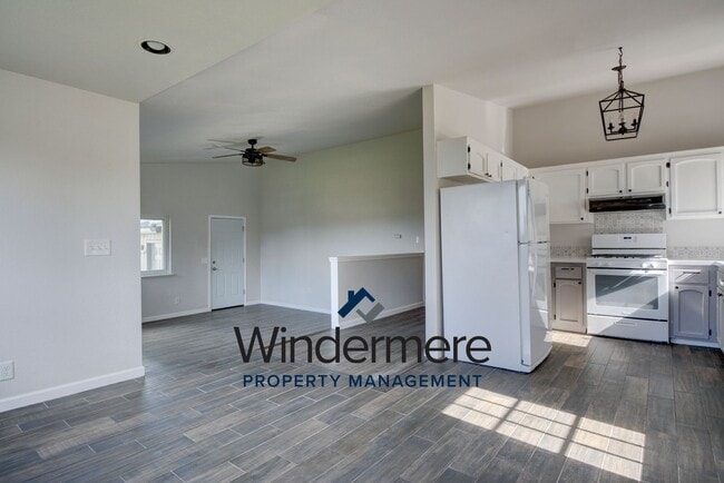 Photo - Charming 3 Bedroom 2 Bathroom Home in Sierra with Water View