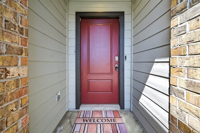 Building Photo - 827 Silver Kettle Dr