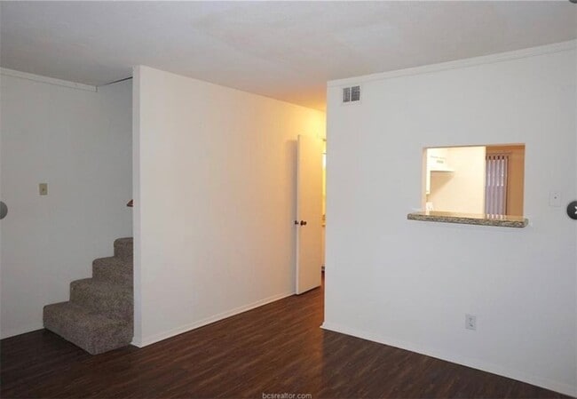 Photo - 1900 Dartmouth St Unidad G4