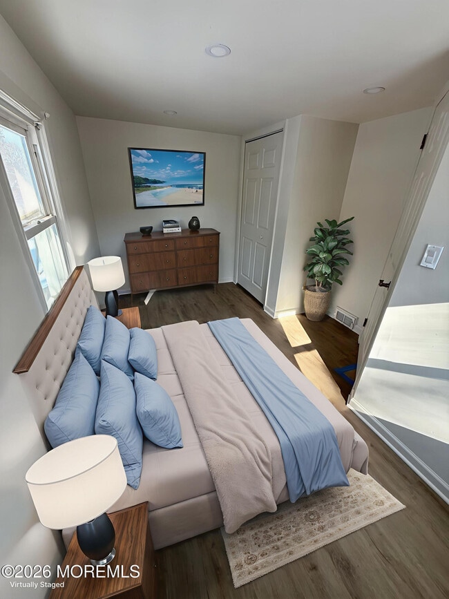 Photo - 33 Weaverville Rd