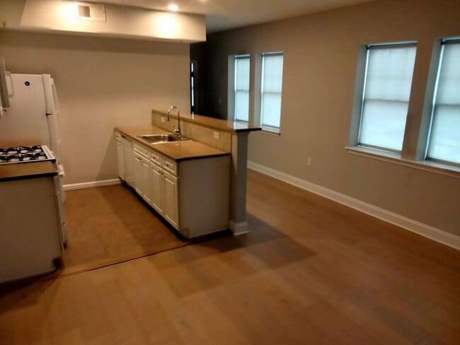 Photo - 52 Imlay St Unit 2a