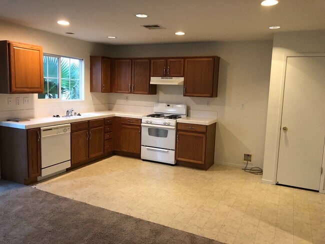 Photo - 2772 Shearwater Way