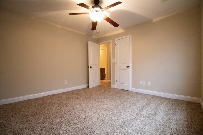 1343 Ambleside Dr