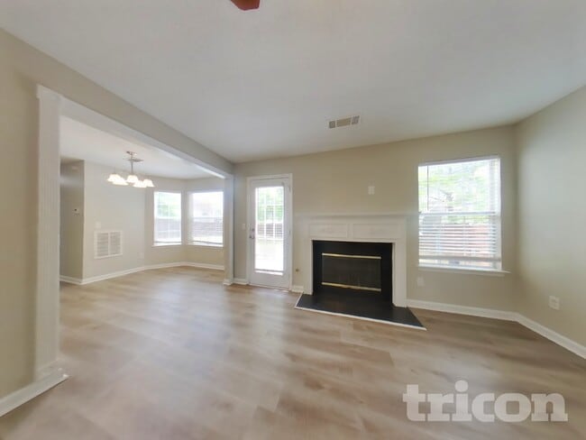 Photo - 1017 Spaniel Terrace