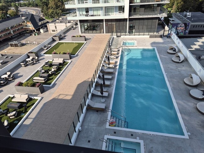 Photo - 1660 Water St