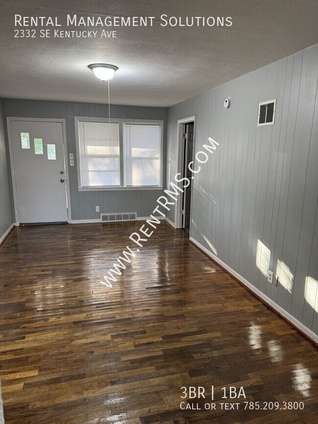 Photo - 2332 SE Kentucky Ave
