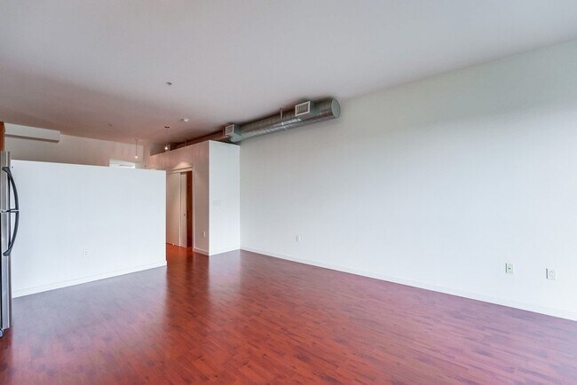 Photo - "Chic Urban Retreat in San Diego- Open Floor Plan – 1 Bed, 1 Bath" Unidad 338