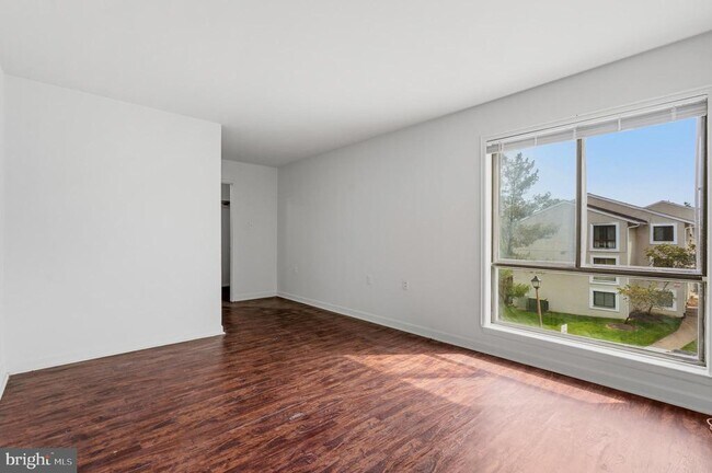 Photo - 8604 Village Way Unit 04/8604F