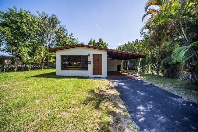Building Photo - 1676 NE 179th St Rental
