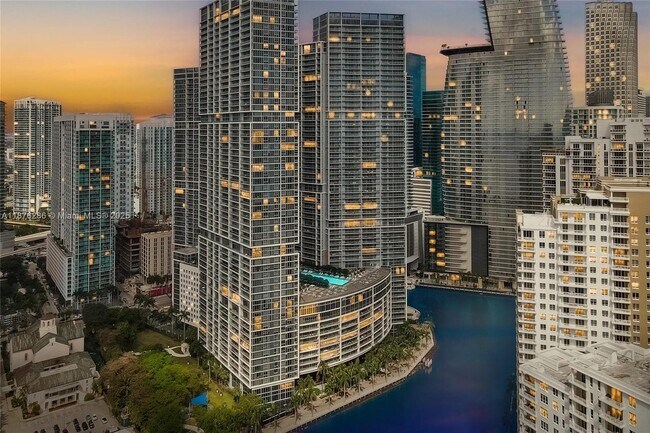 Building Photo - 485 Brickell Ave Unit 2009 Rental