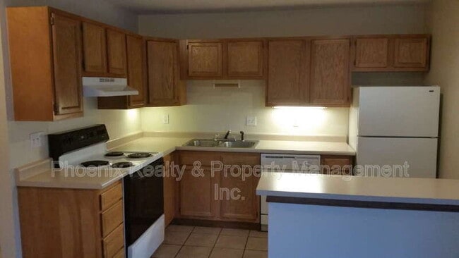 Photo - 1909 Centennial Dr