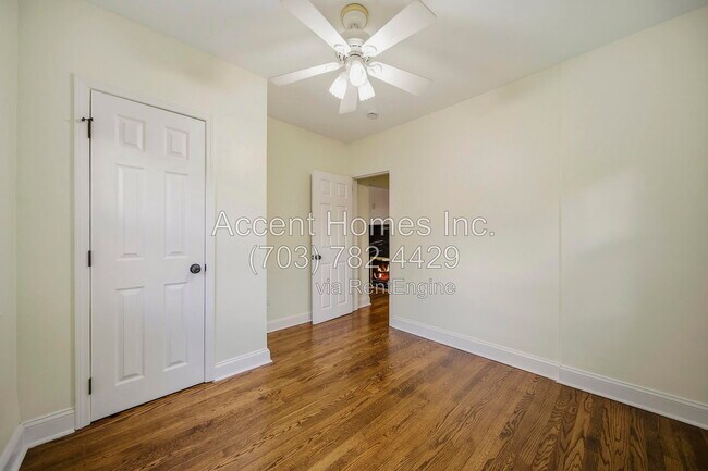 4916 Chowan Ave