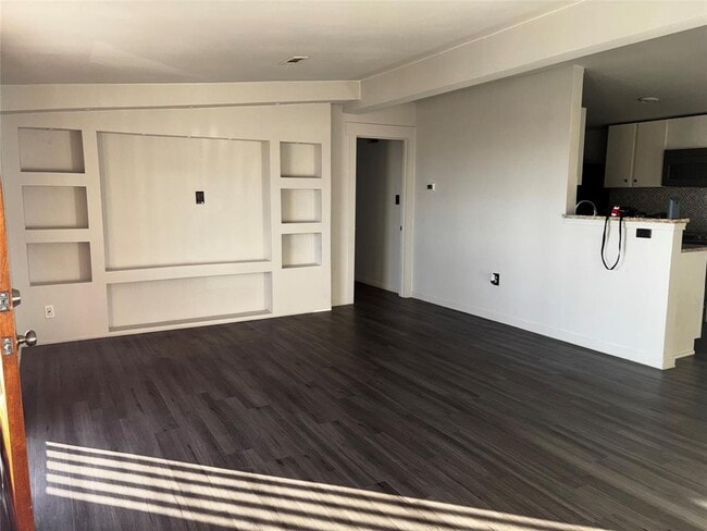 Photo - 120 Scarlet Ibis Pass