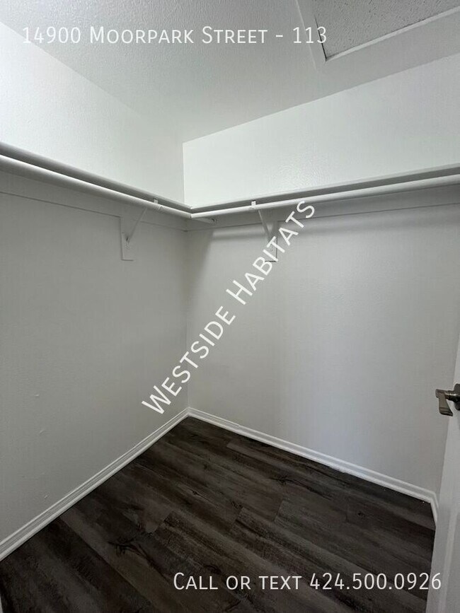 Photo - 14900 Moorpark St Unidad 113