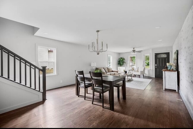 Photo - 19 Jefferson Ave