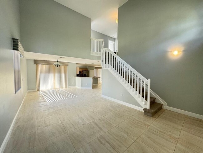 Photo - 390 NW 115th Way