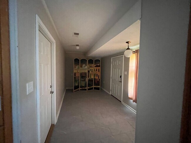 Photo - 5 Bedrooms, 3 Bathrooms - Home in North Rome!