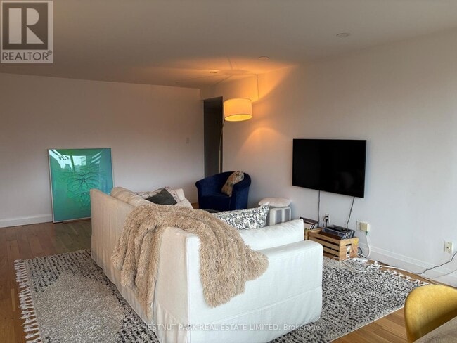 Photo - 30 Wellington St E Unité 604