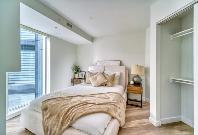 Photo - 5415 Cogswell St Unit 911