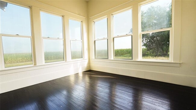 Photo - 15501 FM1100