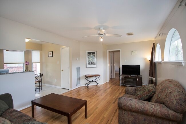 Photo - 1817.5 Sul Ross St