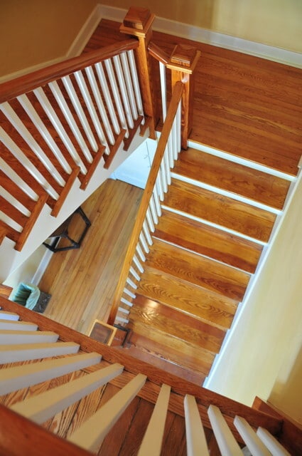 ESCALERA - 1217 SE 1st Ave Unidad APT 3