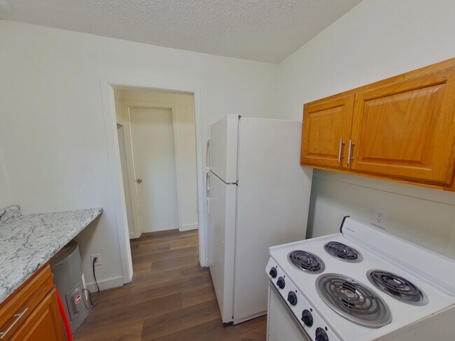 Photo - 1608 1/2 S Martinson Unit 1