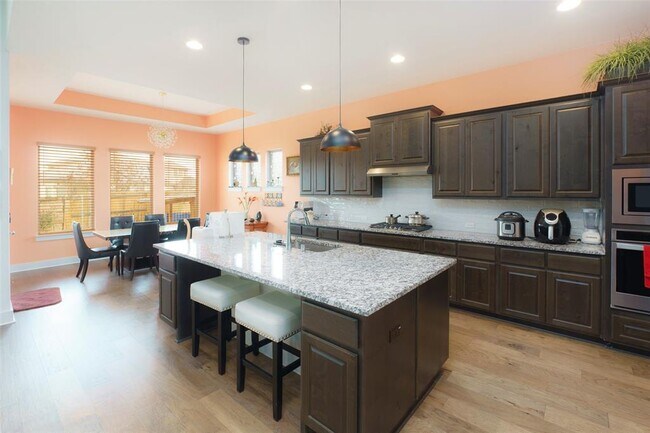 Photo - 816 Paseo de Castana Wy