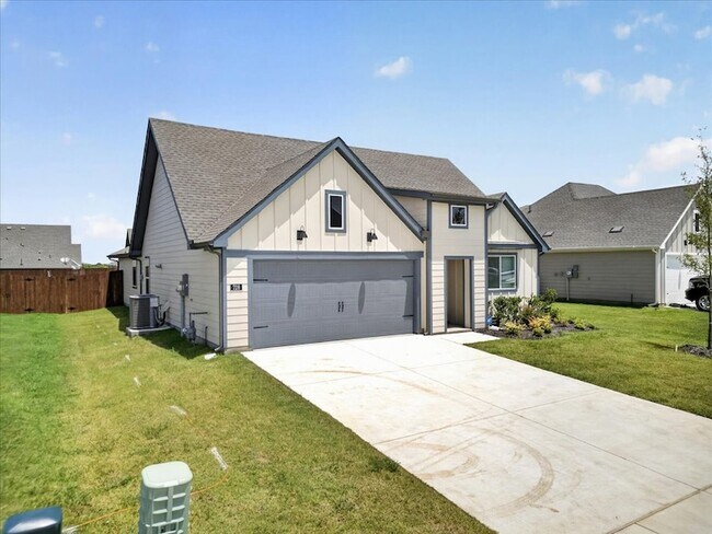 Photo - 728 Orchid Wy
