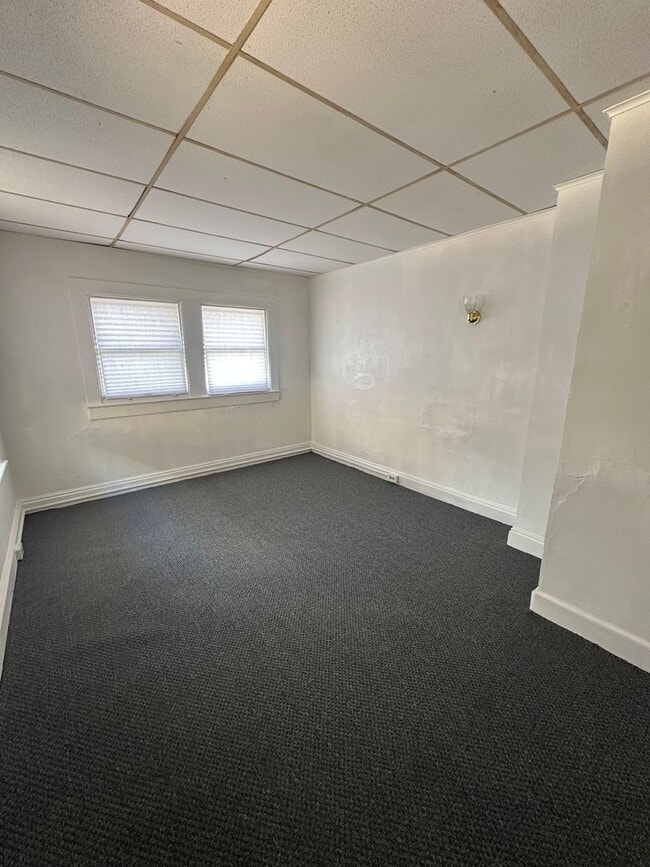 Photo - 950 W Princess St Unit 2nd Floor