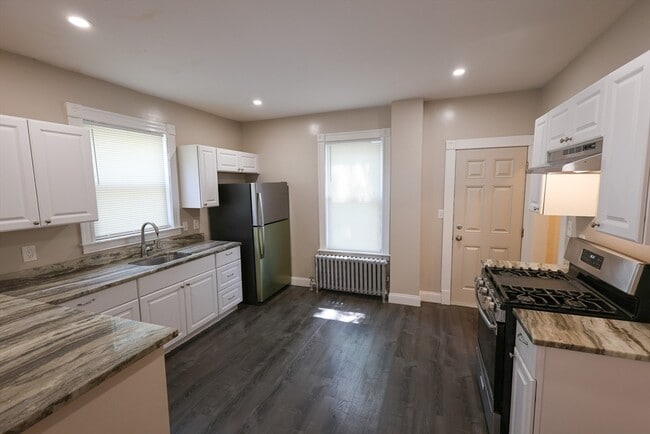 Photo - 32 Robinson St Unit 1