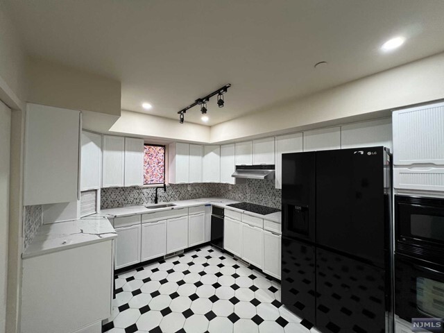 Photo - 5 Millay Ct Townhome