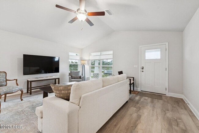Photo - 11403 Godart St