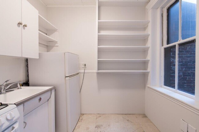 83 Myrtle St Unit 6
