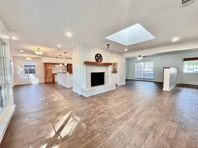 Photo - 15621 Terrace Lawn Cir