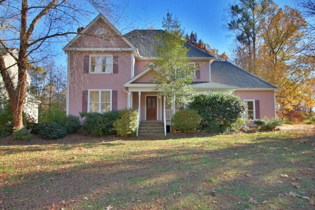 Building Photo - Spectacular & Spacious 4 Bedroom, 3 Bathroom Home in Durham with 1st Floor Bedroom!
