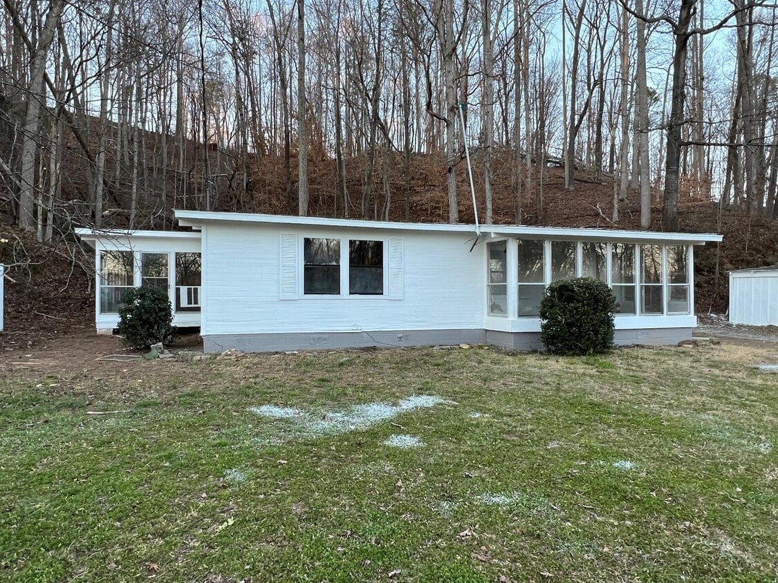 Photo - Claude Parks Road, 6705
