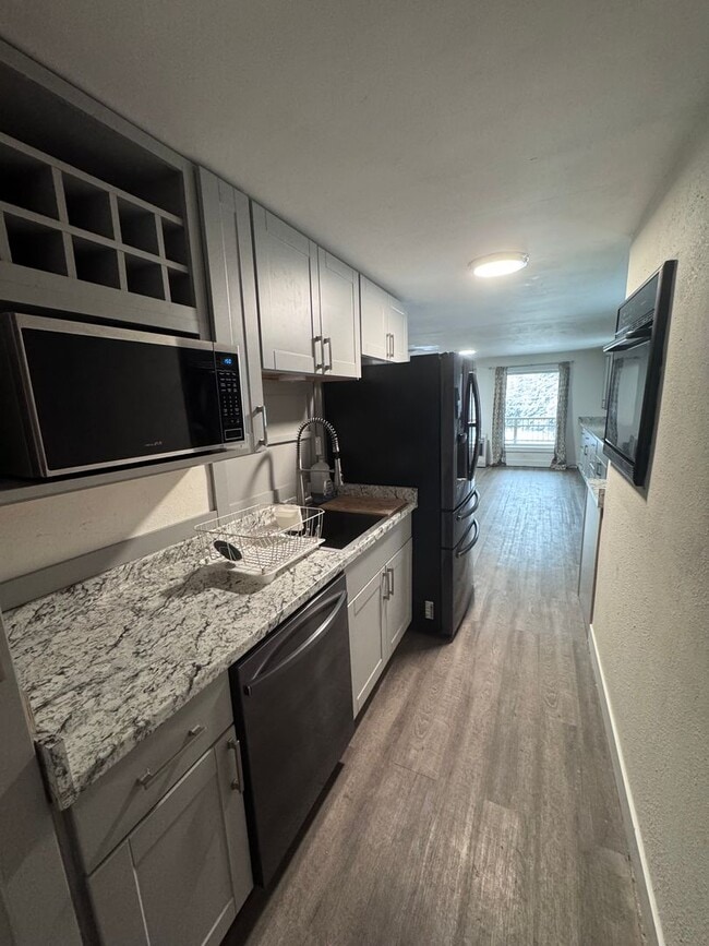 Photo - Beautiful 2 Bedroom, 1 Bath, 3 Car Garage ...